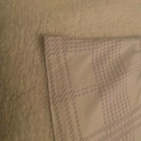 Chico’s Reversible Plaid Knit Triangle Poncho - Picture 6 of 6